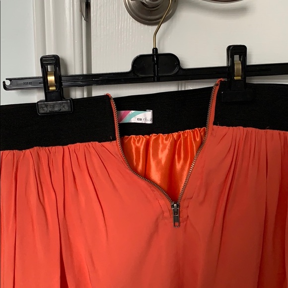 Pink flow skirt - Picture 4 of 8